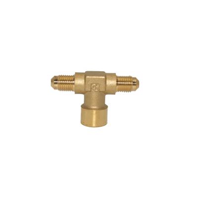 Եռաբաշխիչ Castel M 1/4* F1/4 *M 1/4